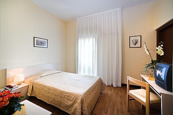 Hotel B&B Risorta Abano Terme Extérieur photo