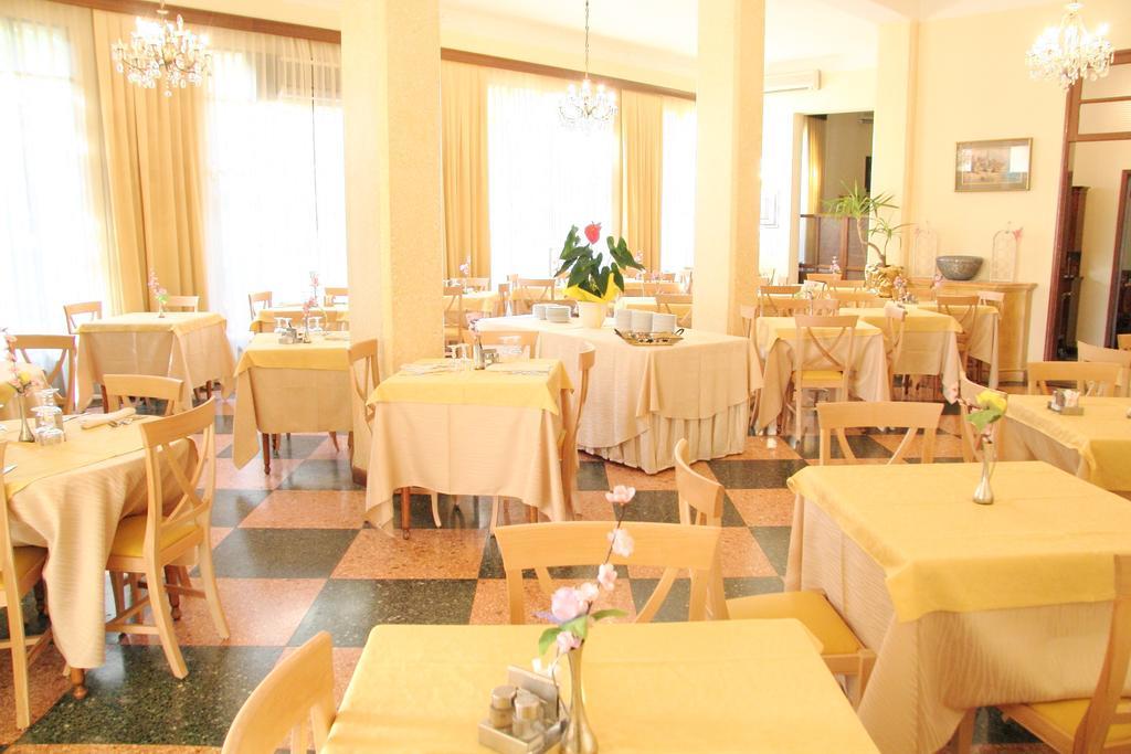 Hotel B&B Risorta Abano Terme Extérieur photo